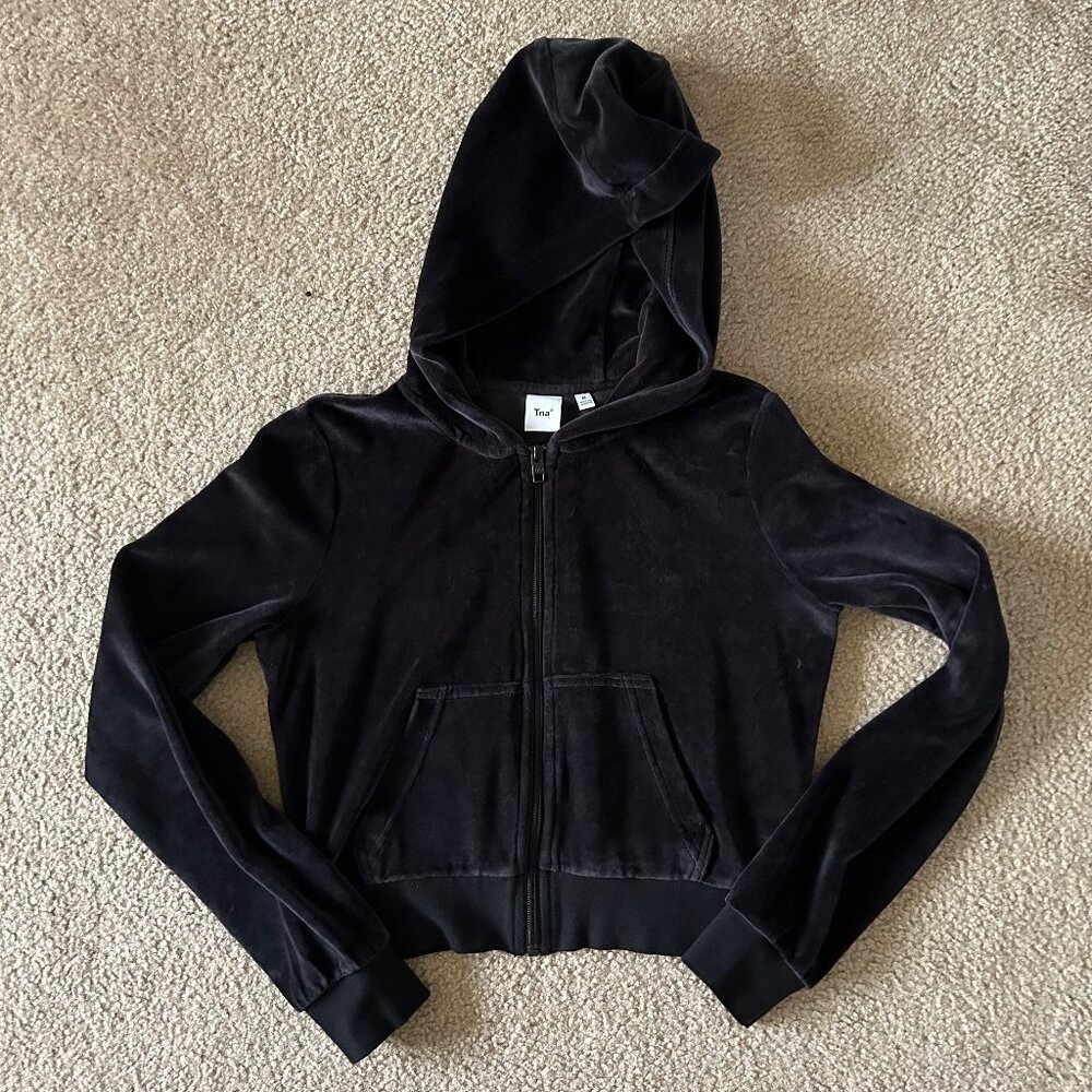 ARITZIA TNA Black Velour Zip Crop Hoodie Fitted M (XS/S fit)
